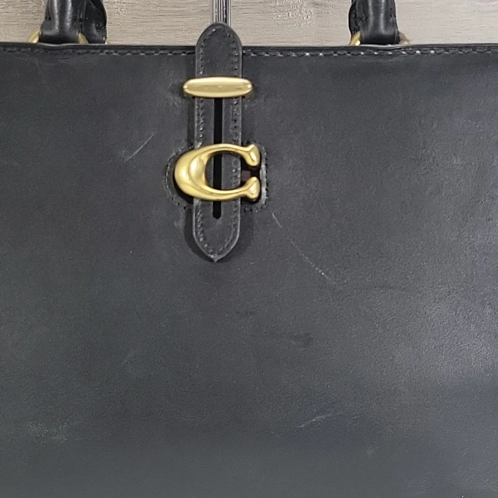 Coach elegant black